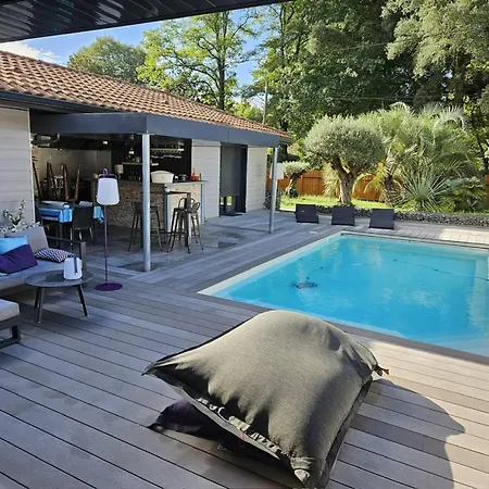 Villa Avec Piscine, Animaux Admis - 6 Pers. - Fr-1-857-73